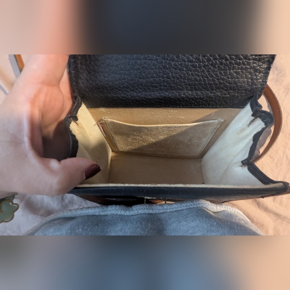 Vintage Dooney & Bourke Black Leather Crossbody Bag - Picture 5 of 8